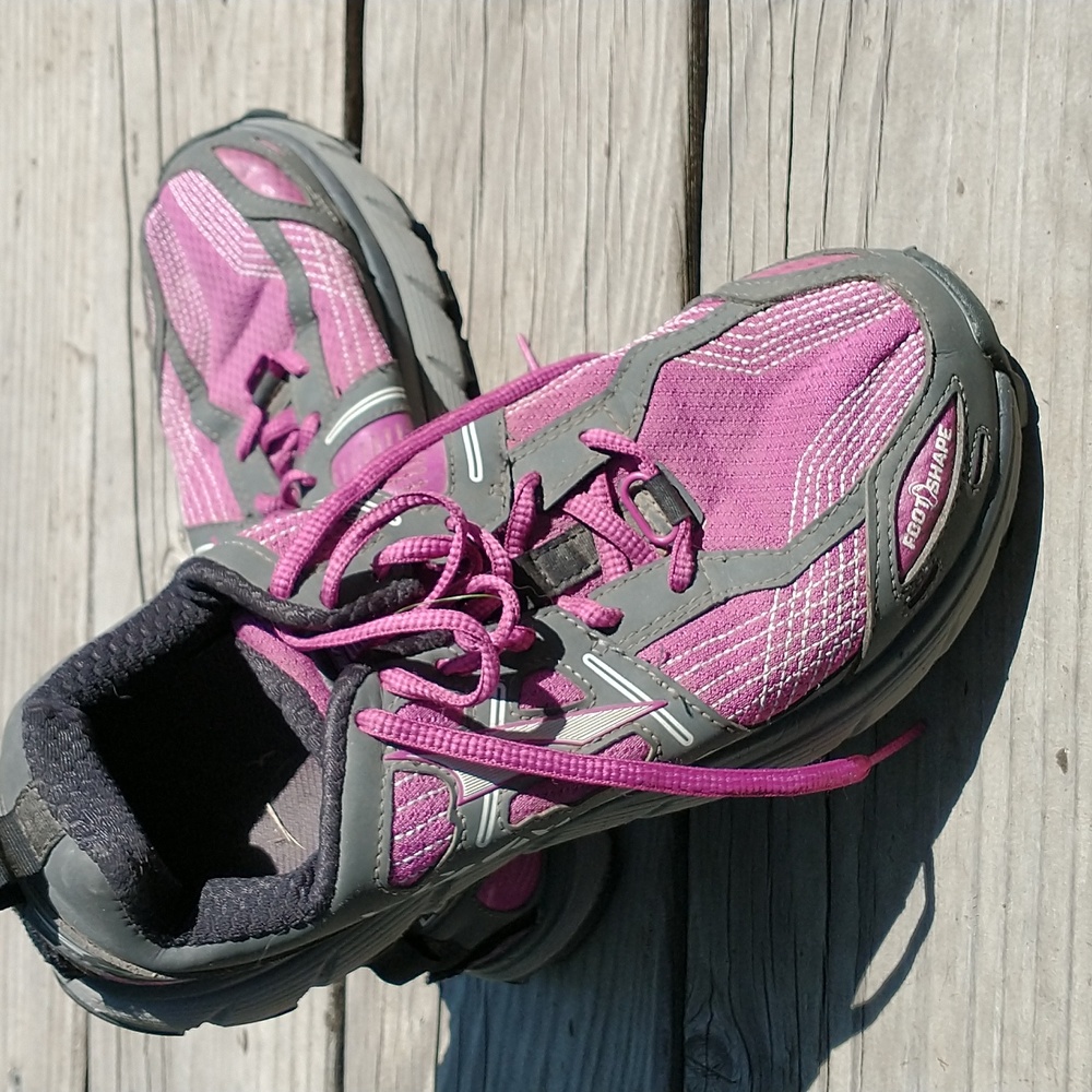Altra Lone Peak 3.5 trail running shoe, W size 9